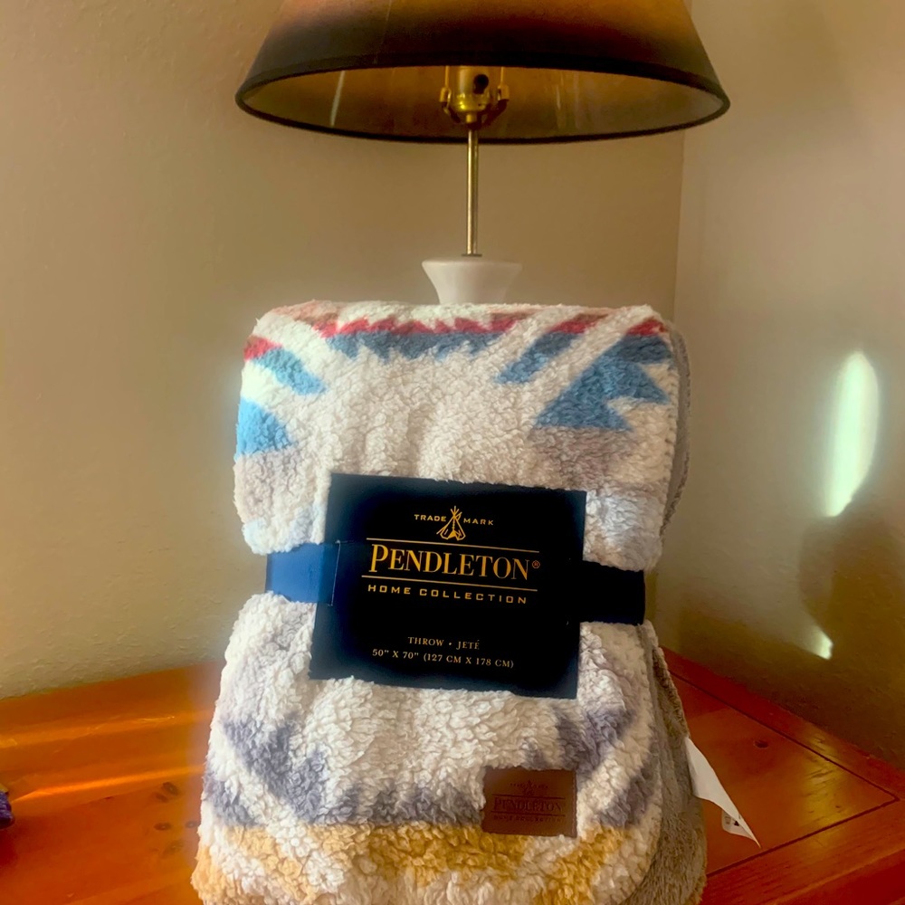 Pendleton Native American Tribal Throw